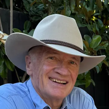 Julian Fraser picture